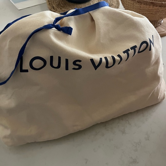 LOUIS VUITTON 
Empreinte Ponthieu PM Black - Picture 2 of 14